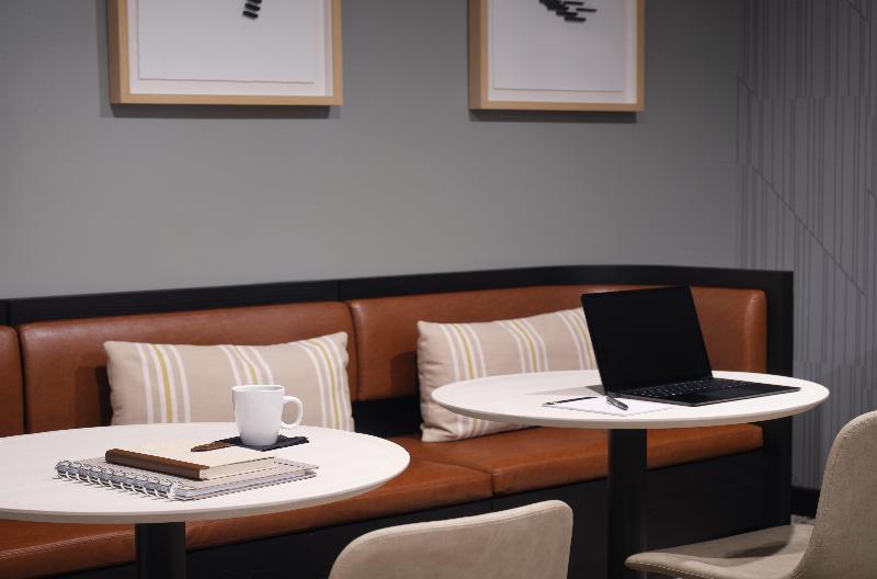 Holiday Inn Gonzales by IHG image