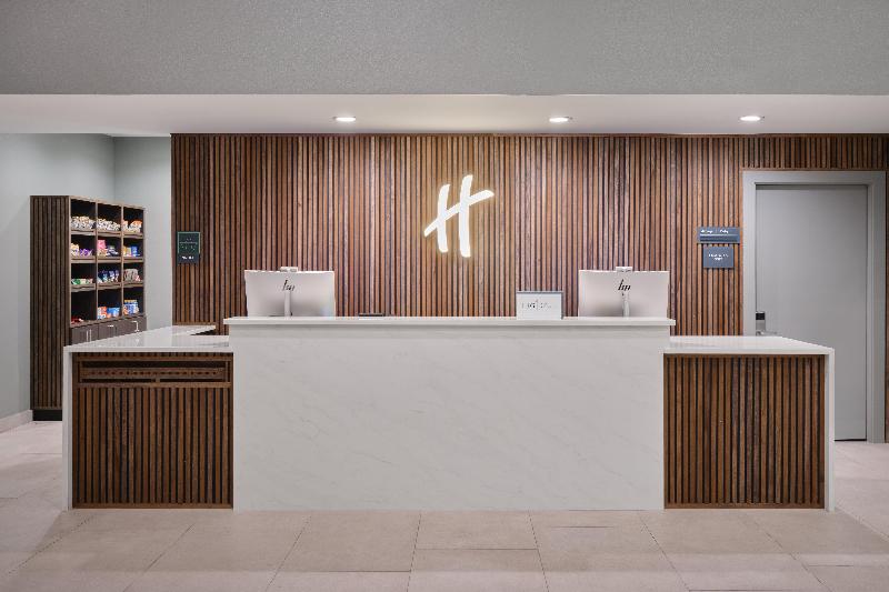 Holiday Inn Gonzales by IHG image