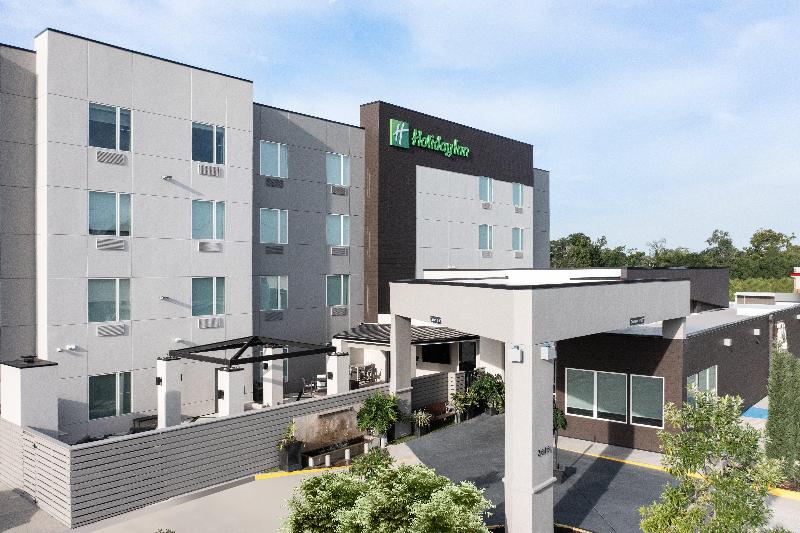Holiday Inn Gonzales by IHG image