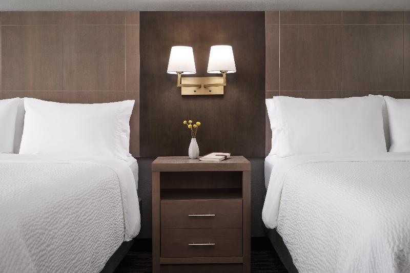 Holiday Inn Gonzales by IHG image