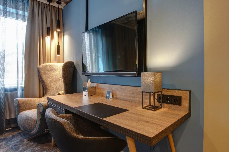 Boutique 125 Hamburg Airport, Trademark Collection image