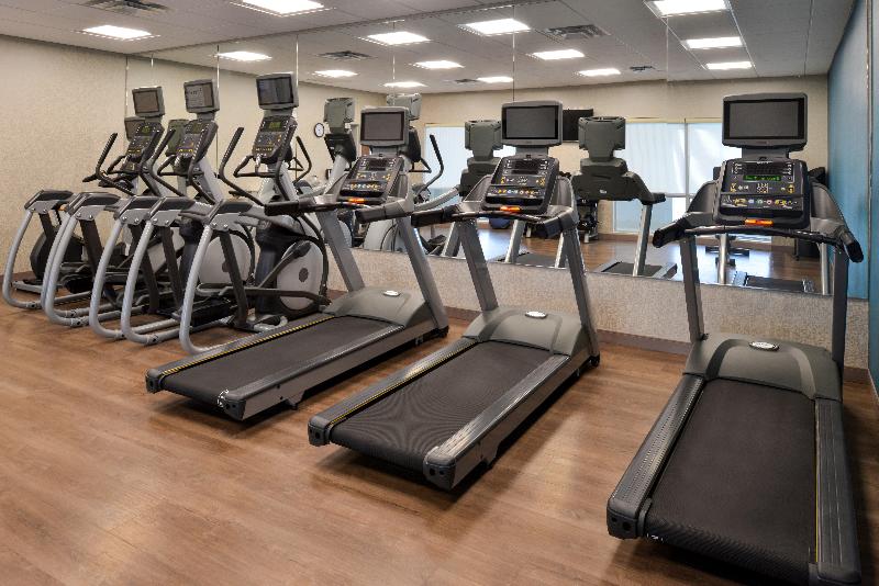 Holiday Inn Express & Suites Ottumwa By IHG image