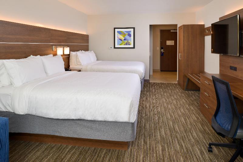 Holiday Inn Express & Suites Ottumwa By IHG image