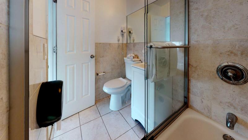 Miami Beach International Hostel image