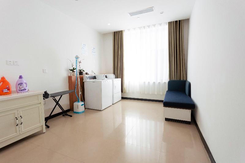 Holiday Inn Express Tianshui City Center image