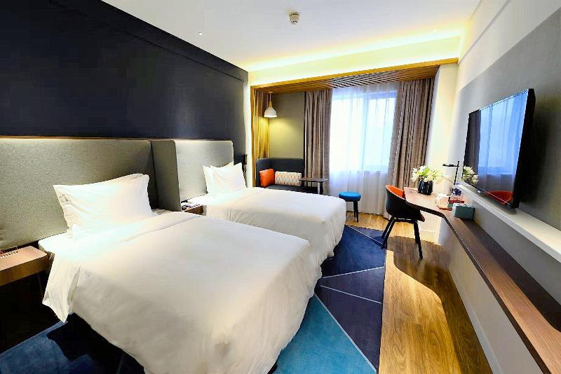 Holiday Inn Express Tianshui City Center image