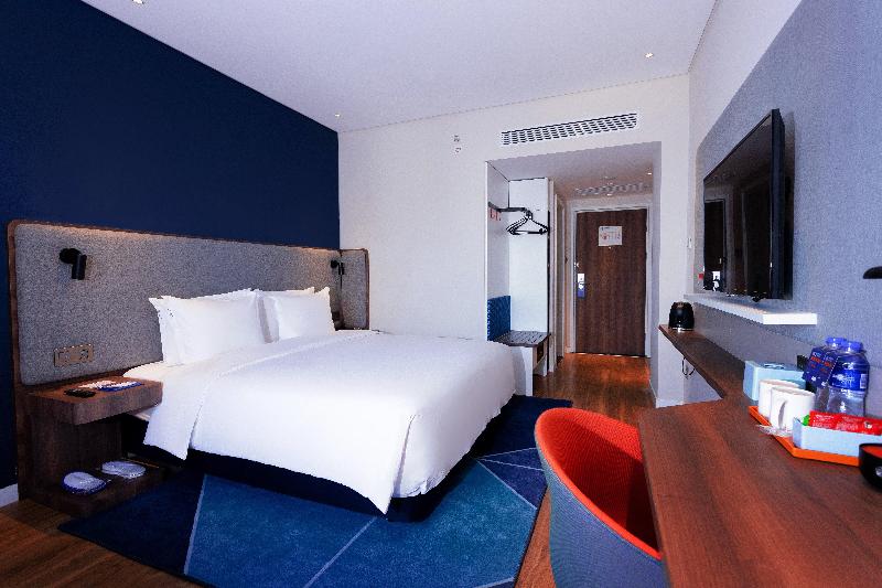 Holiday Inn Express Tianshui City Center image
