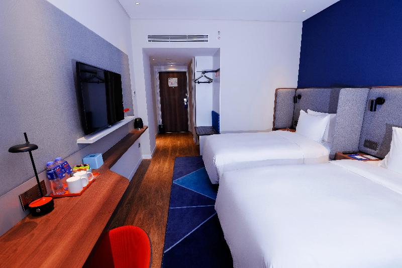Holiday Inn Express Tianshui City Center image