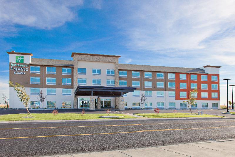 Holiday Inn Express & Suites Moses Lake image