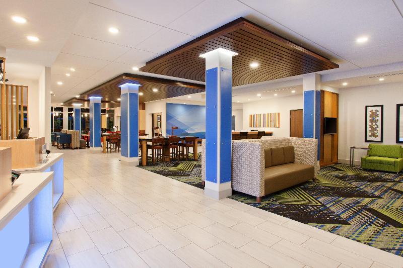 Holiday Inn Express & Suites Moses Lake image