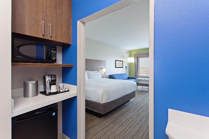 Holiday Inn Express & Suites Moses Lake image