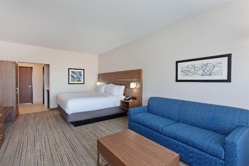 Holiday Inn Express & Suites Moses Lake image