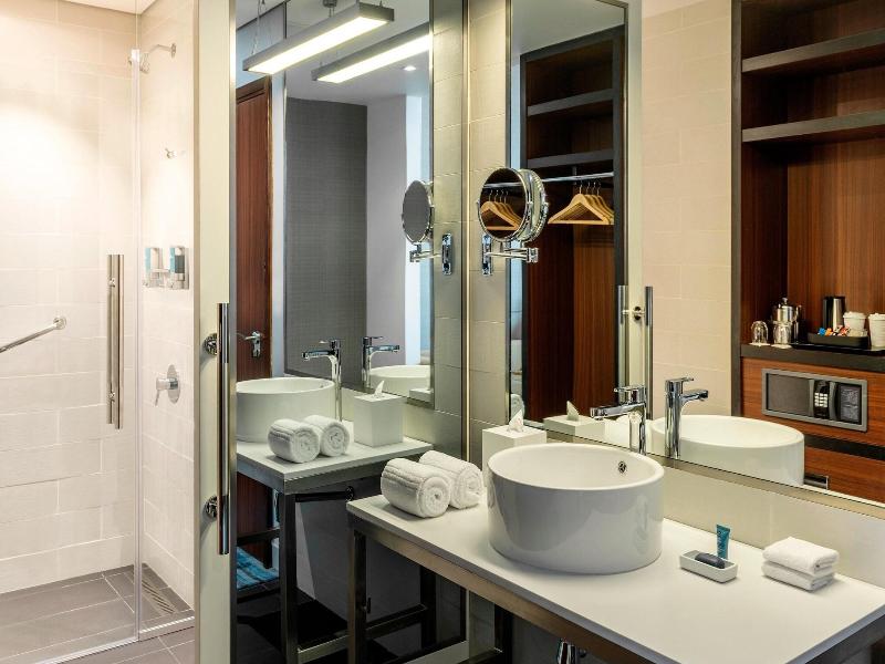 Aloft Dubai South image