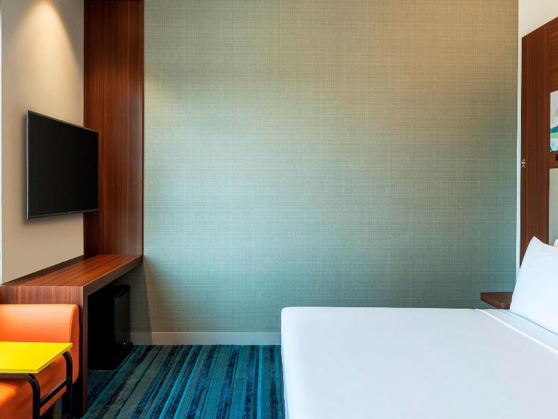 Aloft Dubai South image