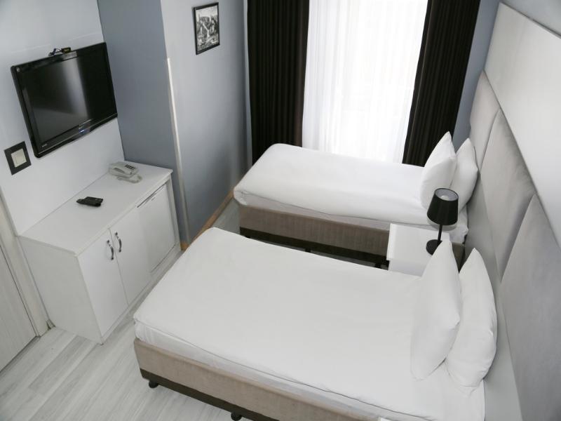 Bayer Hotel image