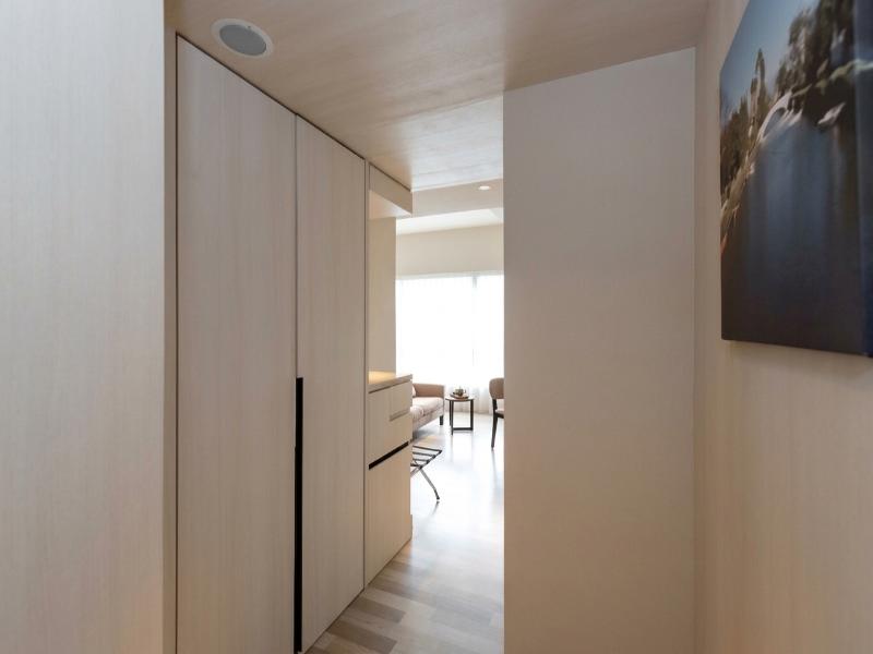 New Riverview Suites image
