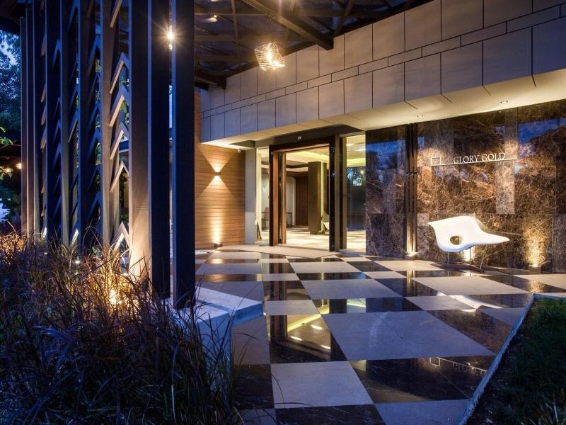 The Glory Gold Hotel image