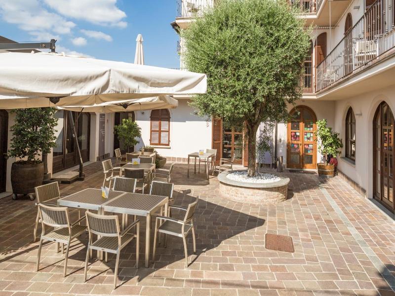 Le Torri Hotel image