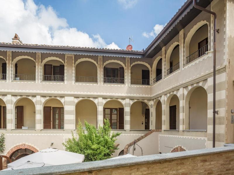Le Torri Hotel image