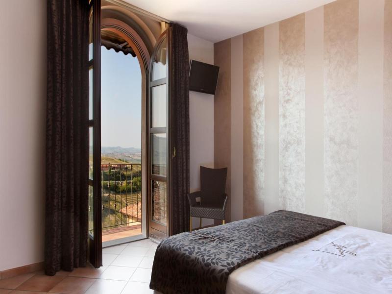 Le Torri Hotel image