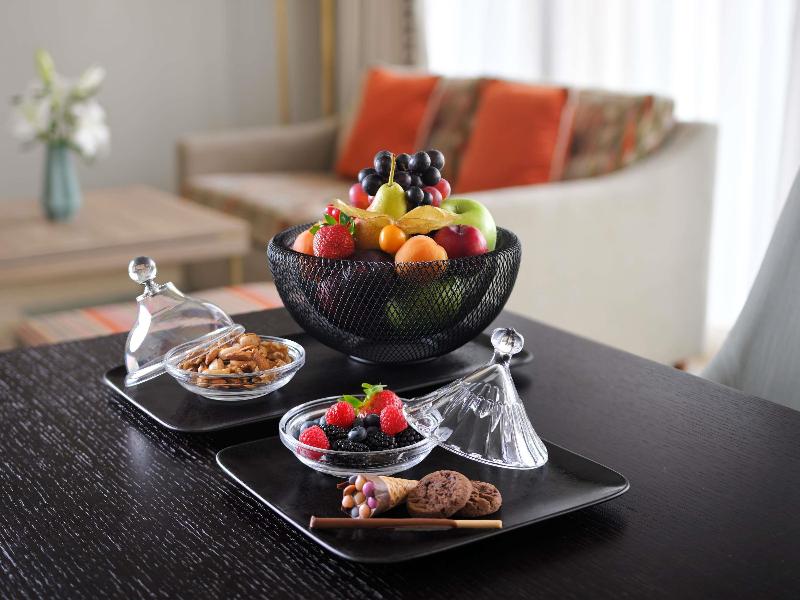 Movenpick Hotel Tahlia Jeddah image