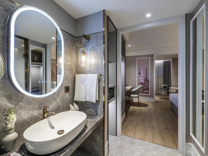 Mercure Shanghai Global Harbor image