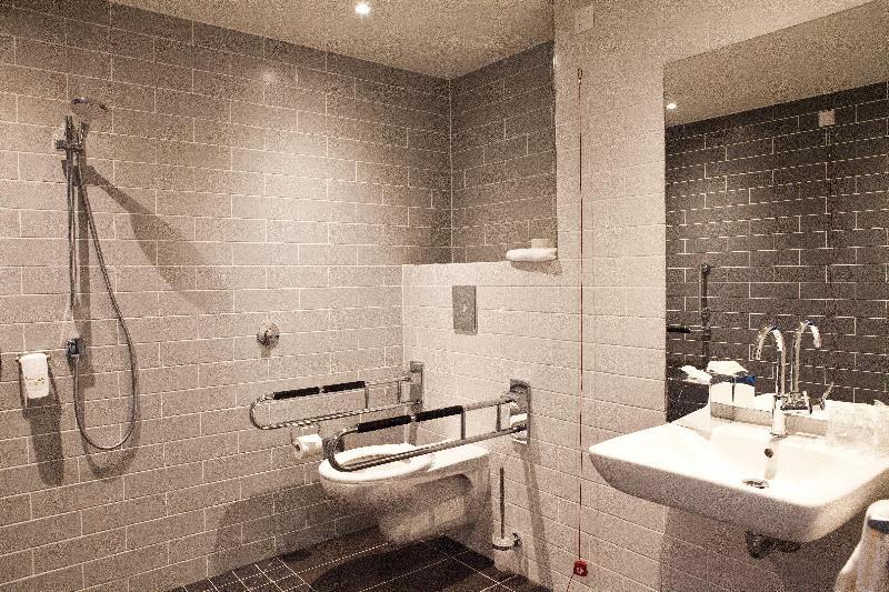 Holiday Inn Express Frankfurt Airport - Raunheim image