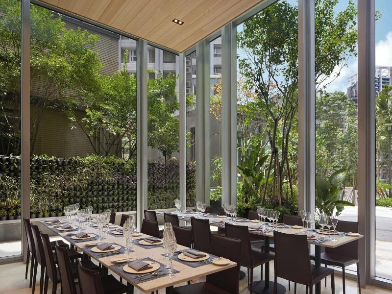 Four Points By Sheraton Linkou image
