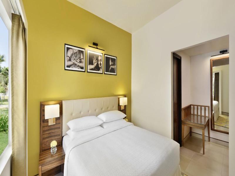 VILLA KING SIZE BED