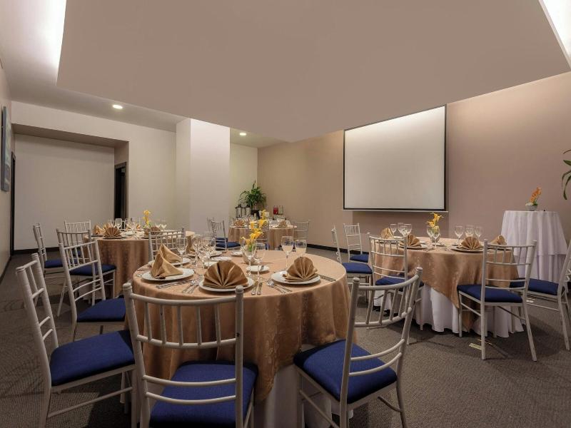 Four Points By Sheraton Cuenca image