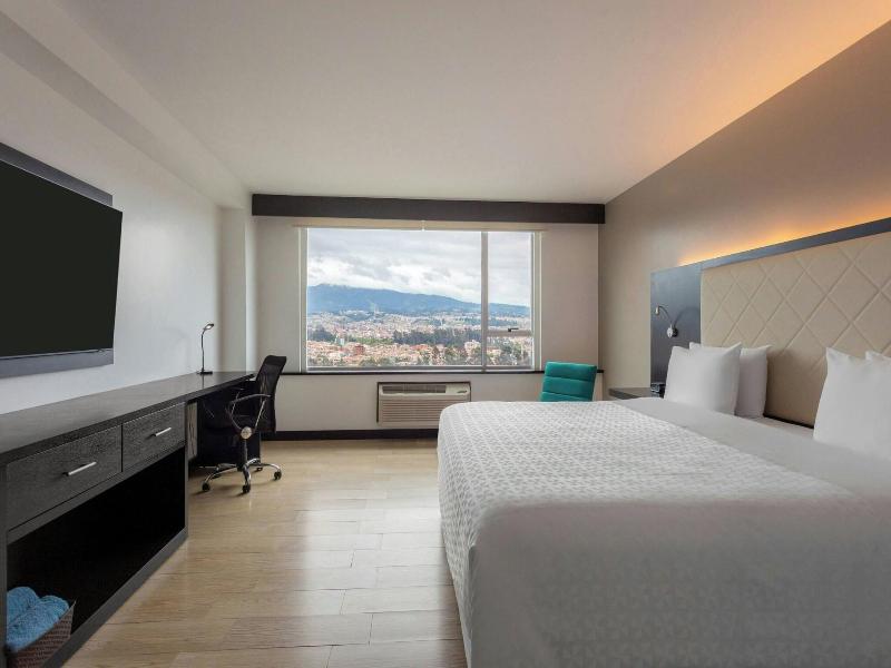 Four Points By Sheraton Cuenca image