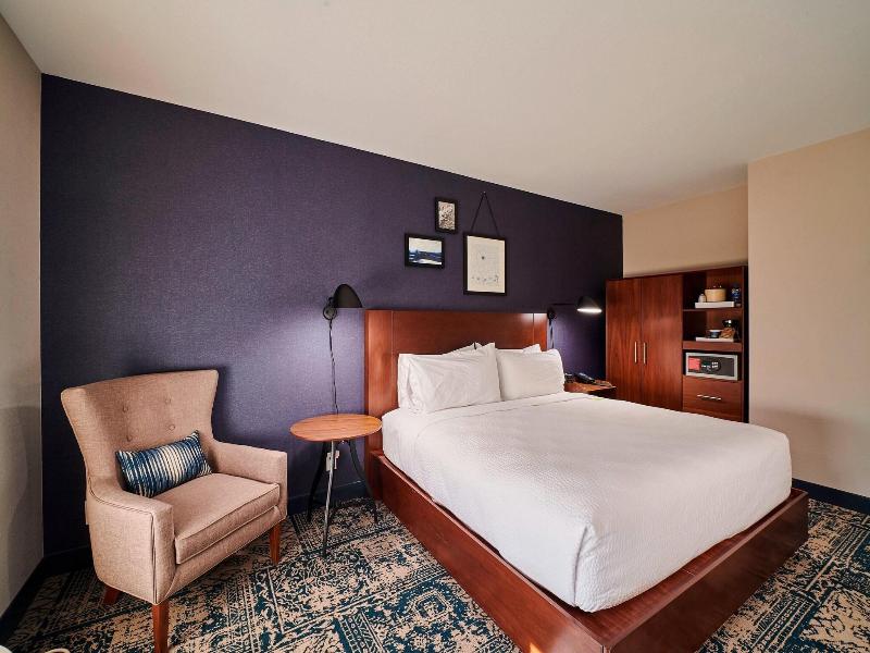 Four Points By Sheraton Cleveland-Eastlake image