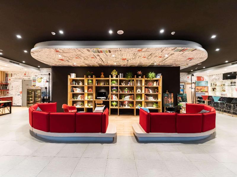 ibis Yixing South Renmin Rd image