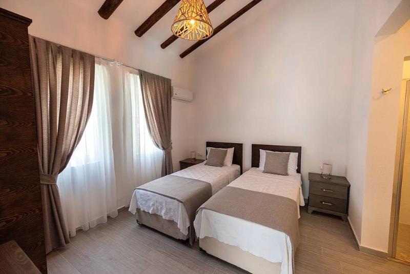 Z Exclusive Hotel & Villas image