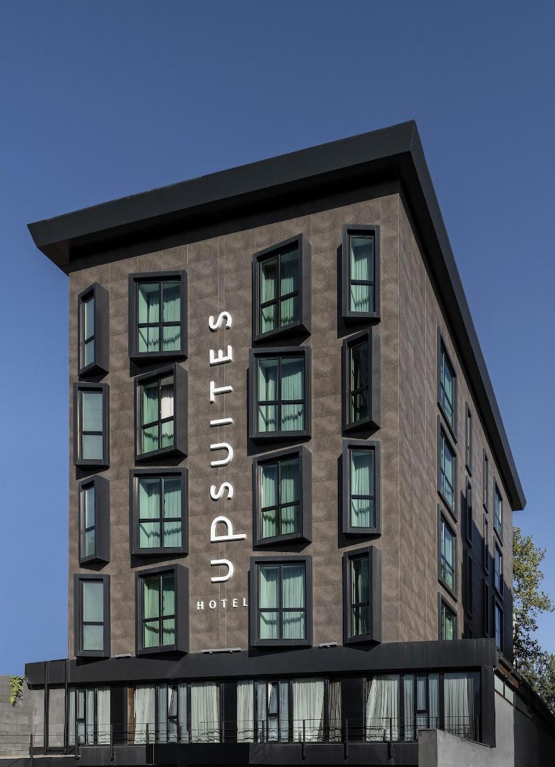Upsuites Hotel image