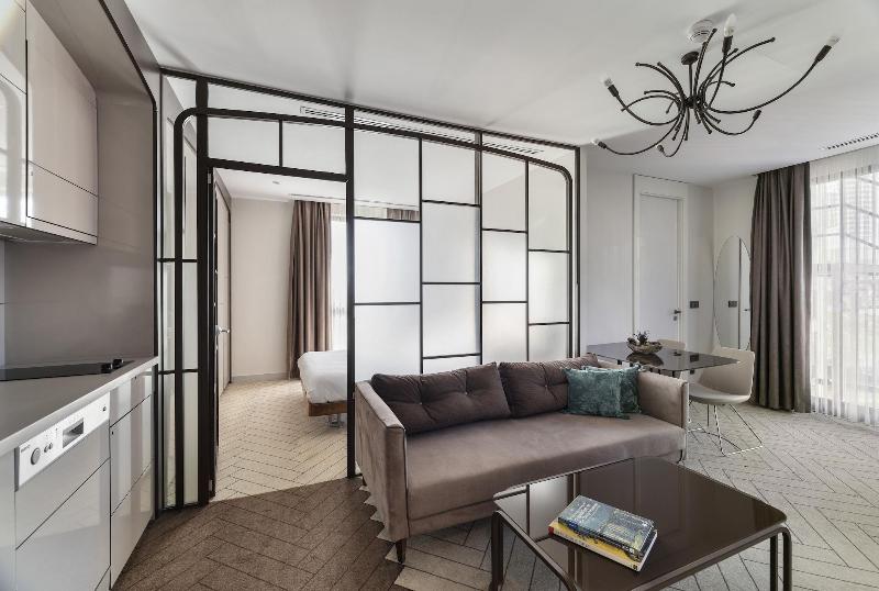 Upsuites Hotel image