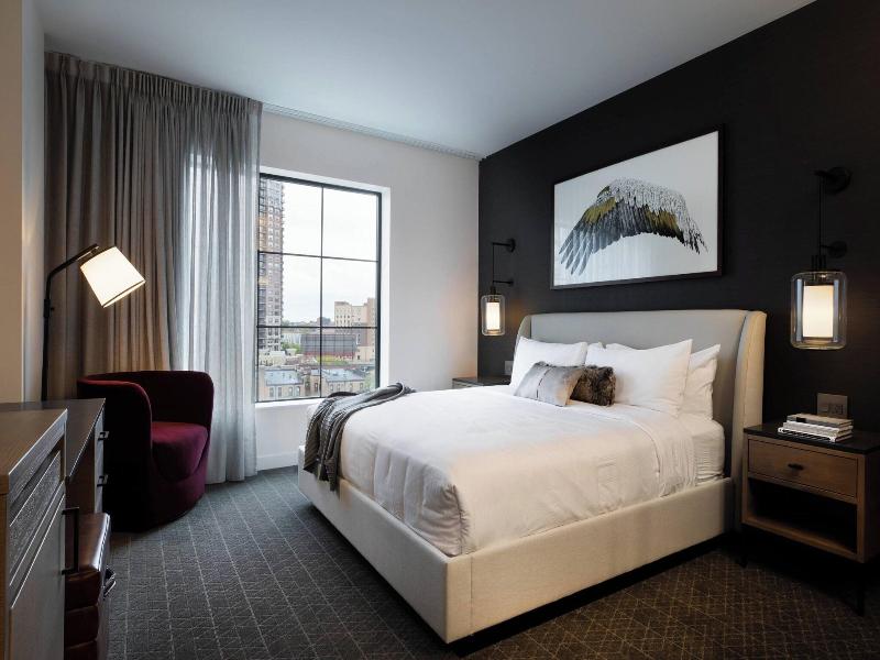 DOUBLE KING SIZE BED — photo 9