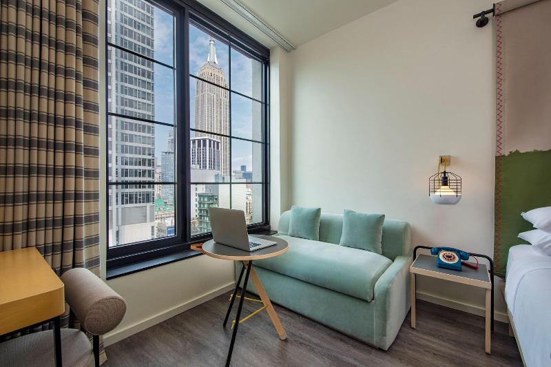 Moxy Nyc Chelsea image