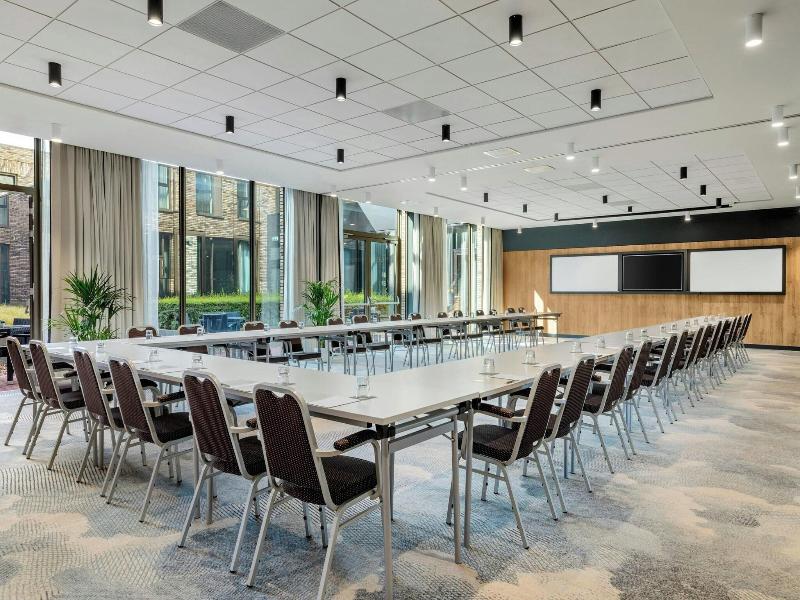 Renaissance Amsterdam Schiphol Airport Hotel image