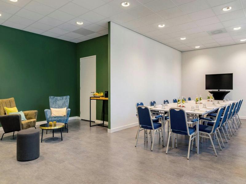 Renaissance Amsterdam Schiphol Airport Hotel image