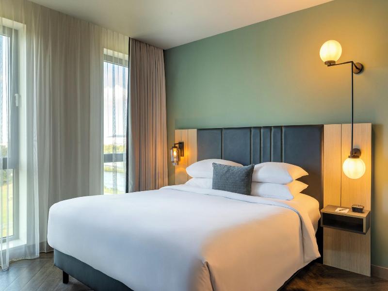 Renaissance Amsterdam Schiphol Airport Hotel image