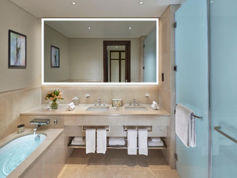 Mandarin Oriental, Doha image