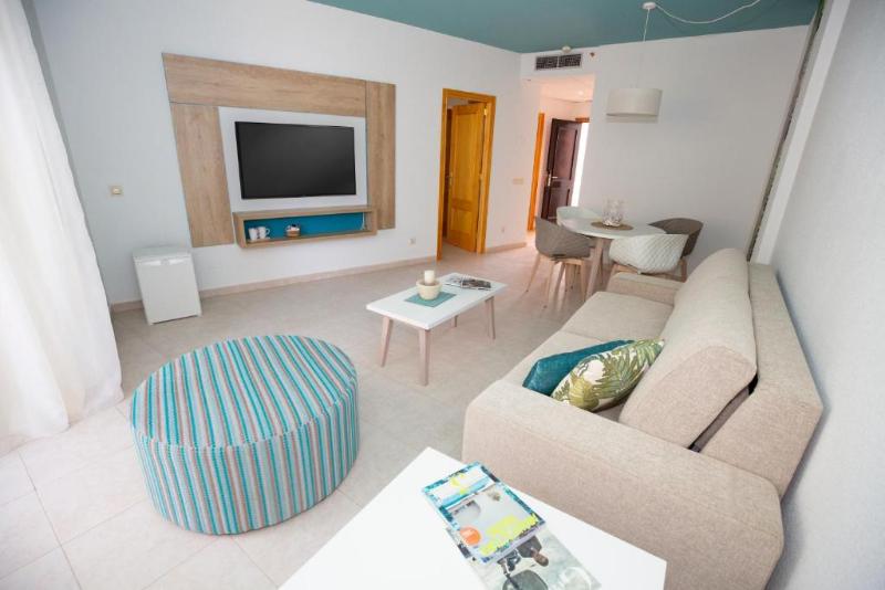 Gara Suites Golf & Spa image