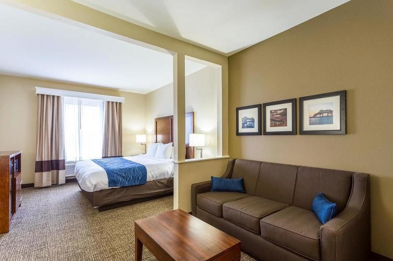 Comfort Inn & Suites Airport Baton Rouge