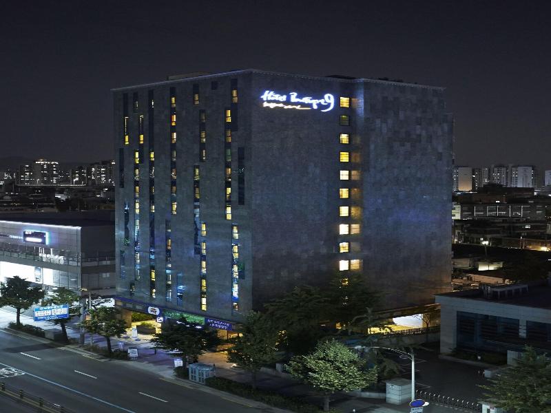 Hotel Boutique 9 image