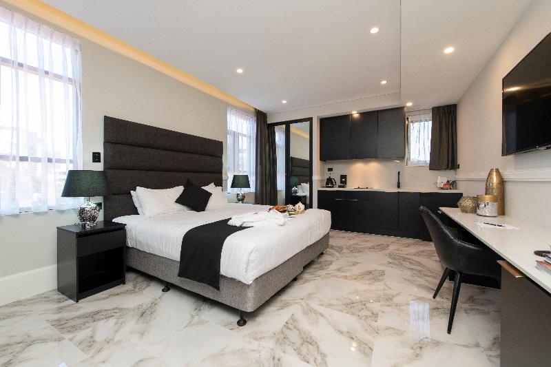 Gladius Hotel and Suites Parramatta image