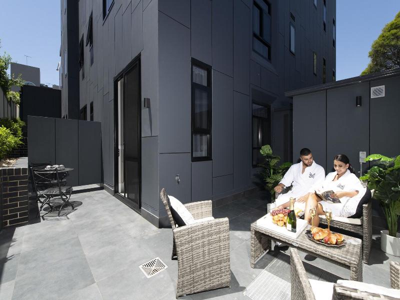 Gladius Hotel and Suites Parramatta image