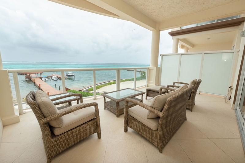 Grand Caribe Belize image