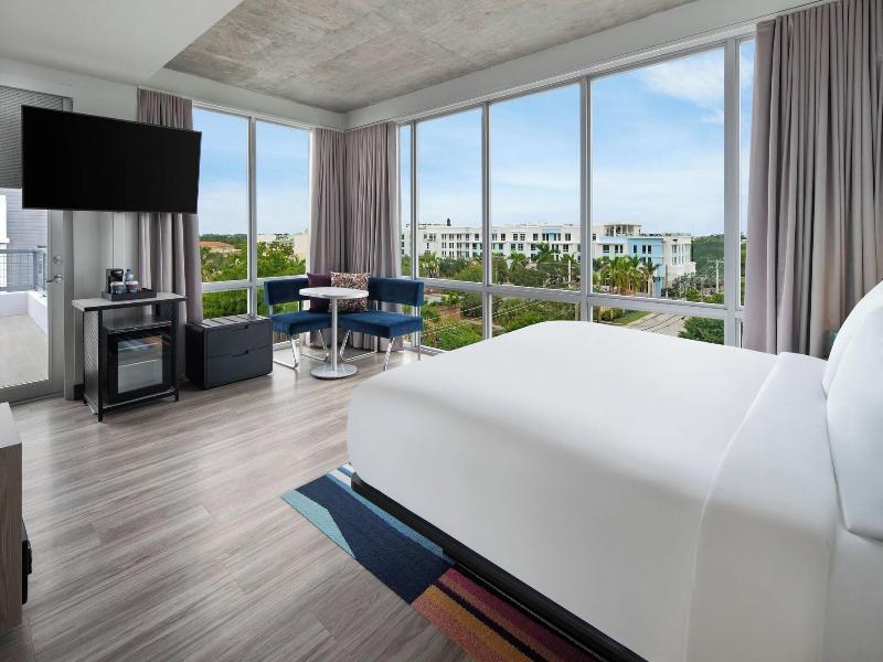 Aloft Delray Beach image