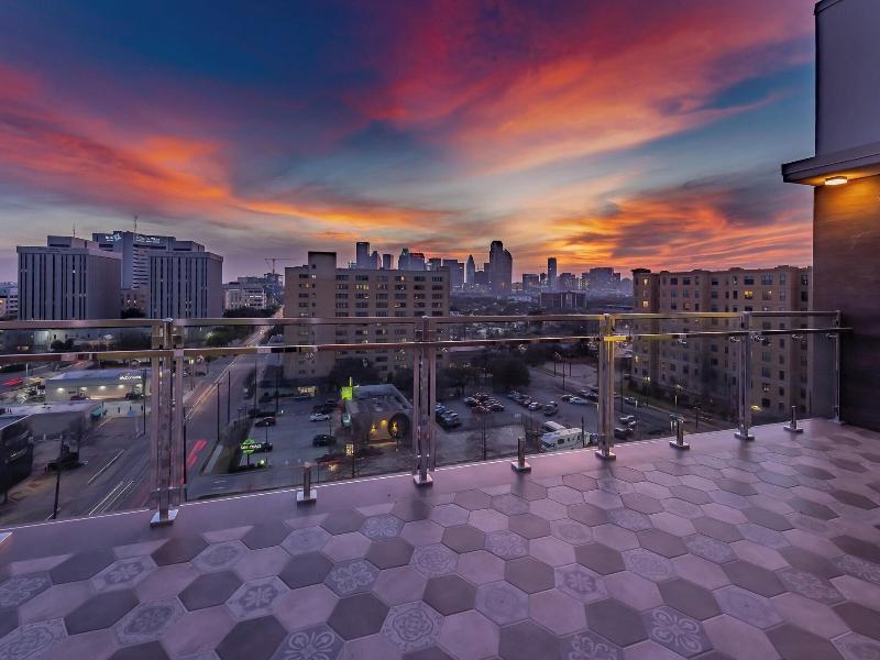 Element Dallas Downtown East image